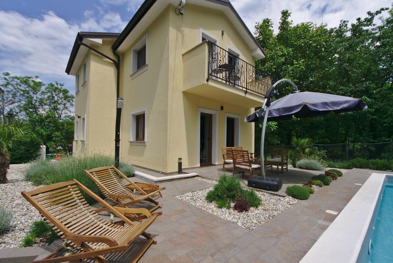 Holiday House With Pool Čavle Buitenkant foto