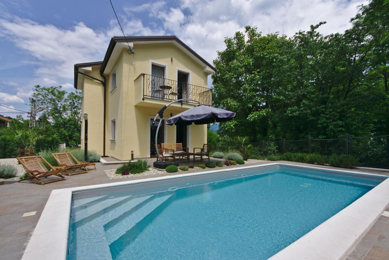 Holiday House With Pool Čavle Buitenkant foto